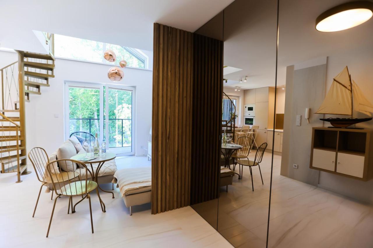 M&K Apartamenty Sailors Golden Yacht, Gdansk - Wyspa Sobieszewska Buitenkant foto